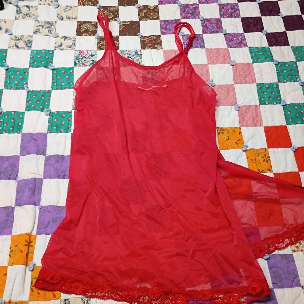 Victoria Secret Red Sheer Babydoll Chemise Size Small With Lace Hem Trim‎